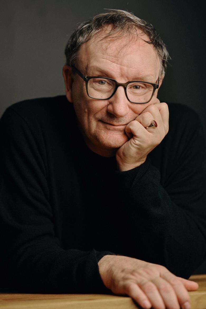 SCHAUSPIELER RAINER BOCK VERKÖRPERT „THE MAILMEN“